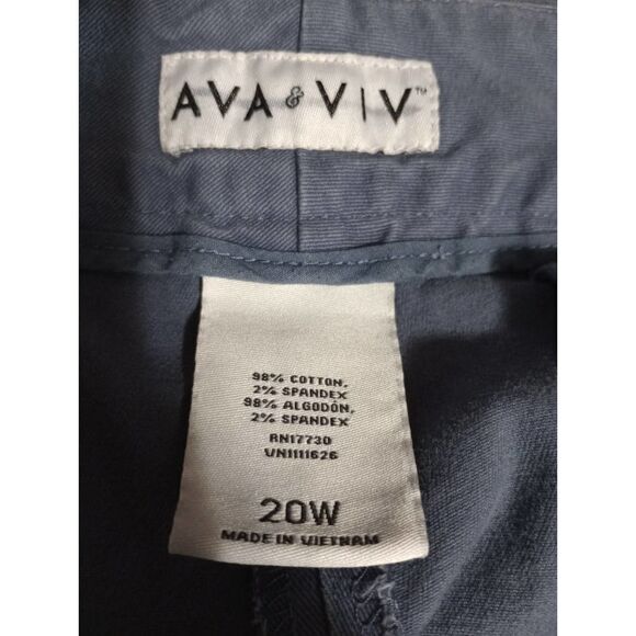 Ava and Viv Shorts Ladies 20 Khakis Navy - Picture 4 of 5